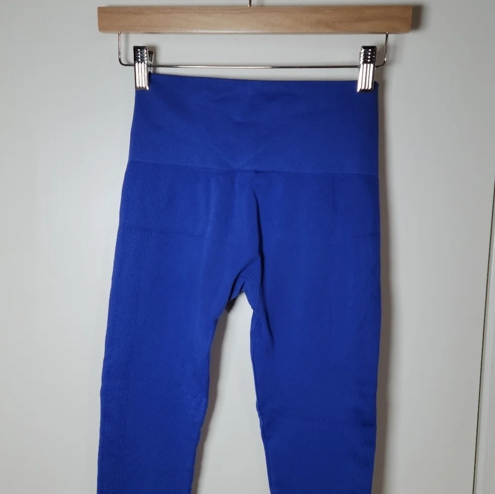 Set Active High Waisted Seamless Blue Leggings | SET Active Leggings | Small